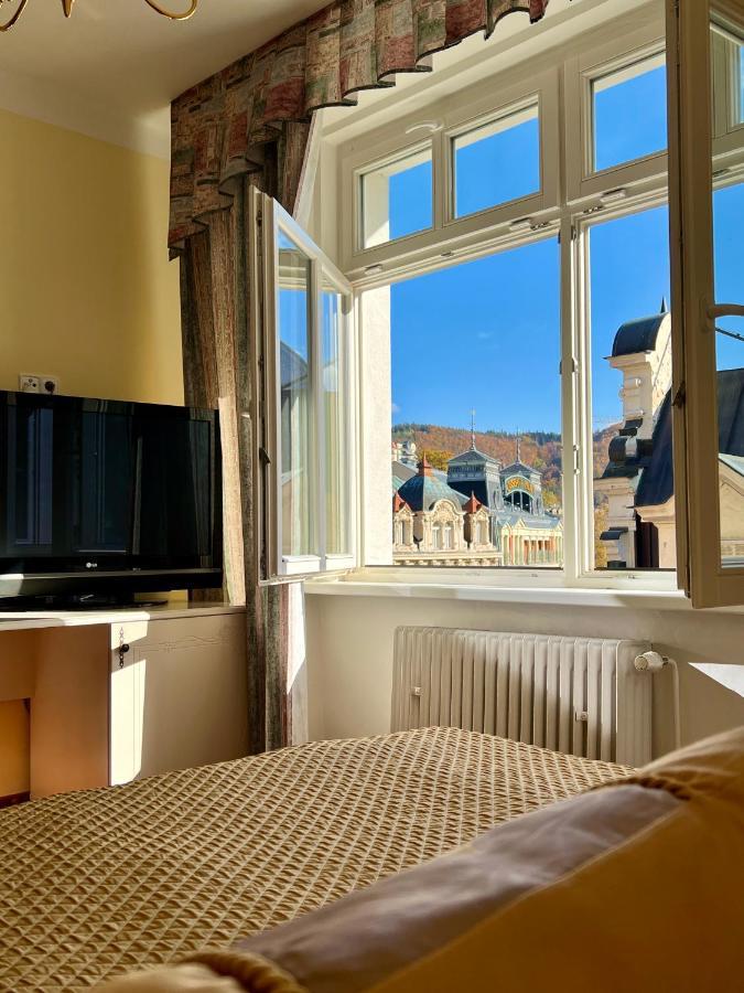 Hotel Zlatý Sloup Karlovy Vary Exteriér fotografie