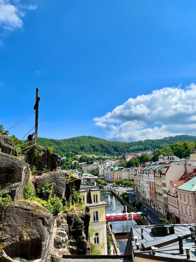 Hotel Zlatý Sloup Karlovy Vary Exteriér fotografie