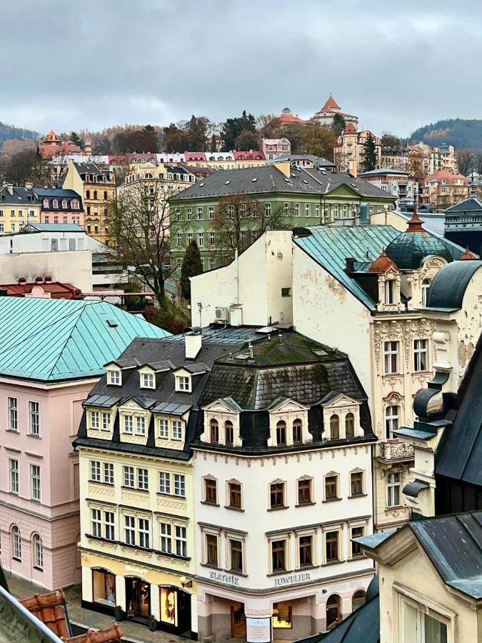 Hotel Zlatý Sloup Karlovy Vary Exteriér fotografie