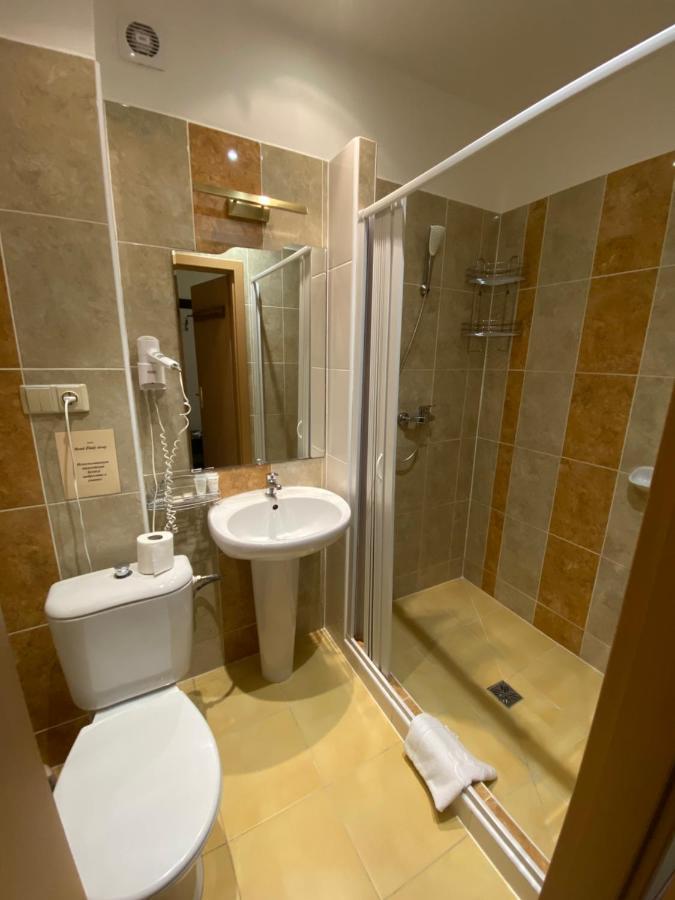 Hotel Zlatý Sloup Karlovy Vary Exteriér fotografie